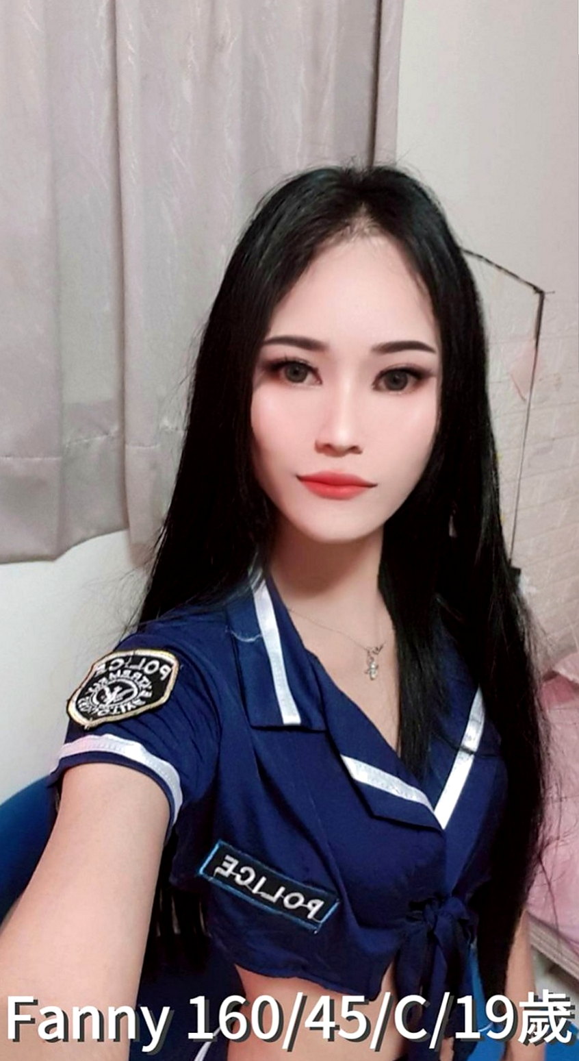 台北定點茶|叫茶：瀟瀟 |豐滿人妻|164cm|55kg|C罩杯|19歲|#適合人群：外貌控+乳控+喜歡淫蕩的哥  口交技術棒 敢玩 超級淫蕩 配合度很高！