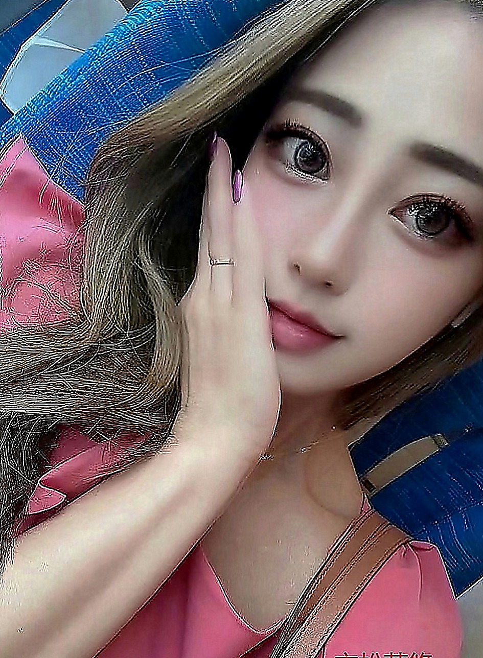 中正找女人：潔琳 |老闆秘書|163cm|50kg|D罩杯|23歲|白皙嫩滑的肌膚 香嫩可口蜜桃奶  酷愛客人的大手撫摸自己的小穴